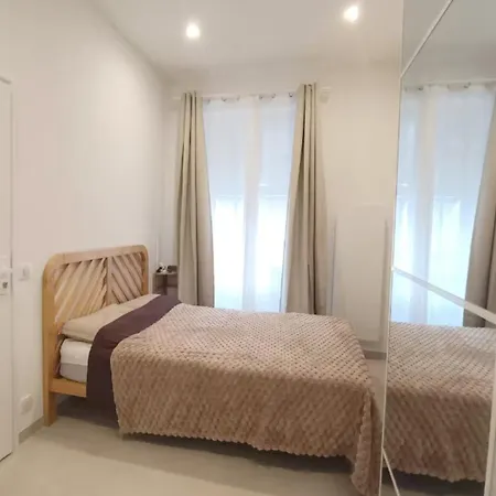 公寓 Modern And Unforgettable In The Heart Of 尼斯