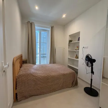 Modern And Unforgettable In The Heart Of Apartment Nizza